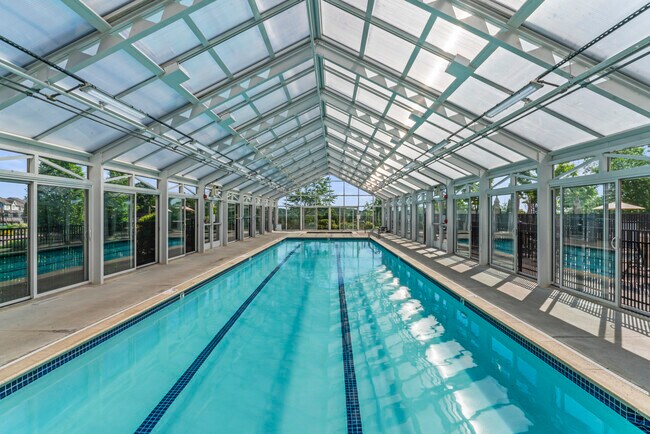 Building Photo - 818 Center Meadow Ln