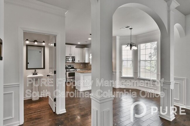 Building Photo - 522 Moulton Way