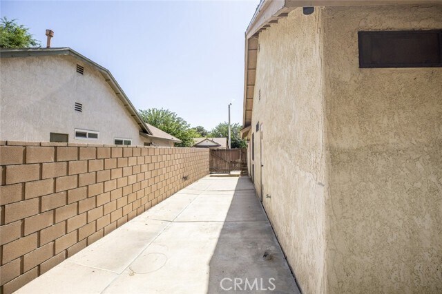 Building Photo - 43111 Weyand Ct