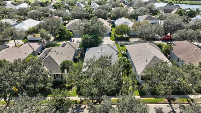 Building Photo - 7865 15th Ln