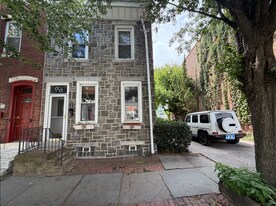 Building Photo - 3960 Terrace St