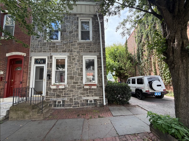 Building Photo - 3960 Terrace St