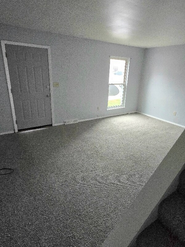 Building Photo - 7037 Paxton Rd