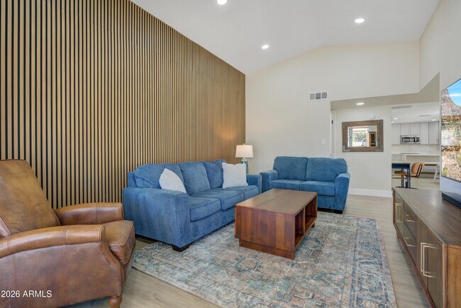 Building Photo - 6863 E Kelton Ln