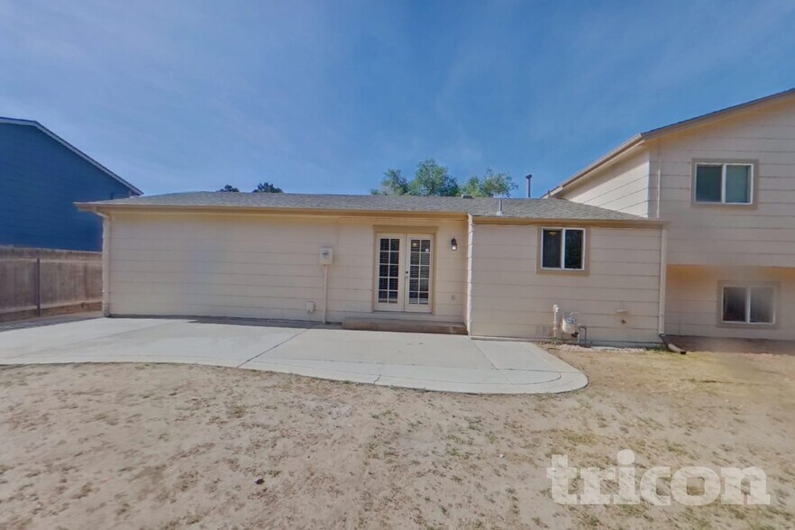 Building Photo - 2674 Deliverance Dr