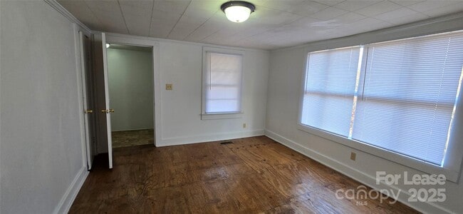 Building Photo - 1511 Fred Watson Pl