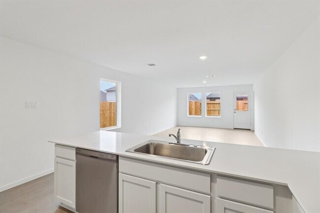 Building Photo - 28727 Texas Plns Dr