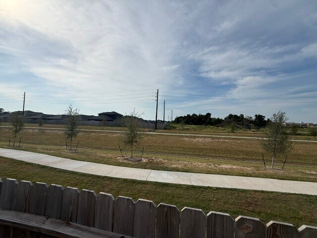 Building Photo - 922 Moon Drop Ln
