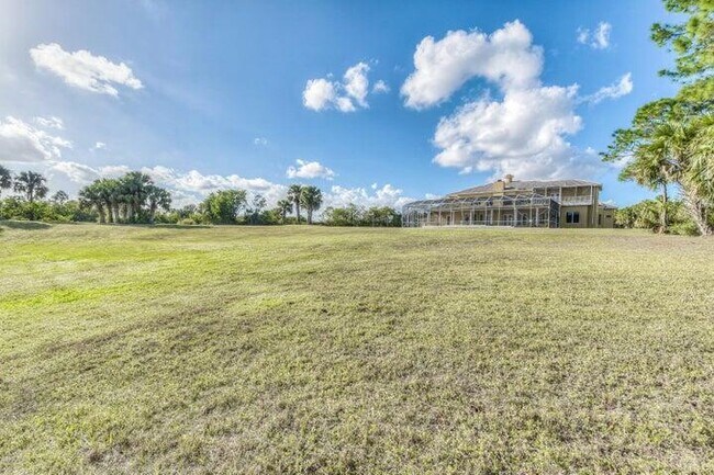 Building Photo - 11733 SW Citrus Blvd S