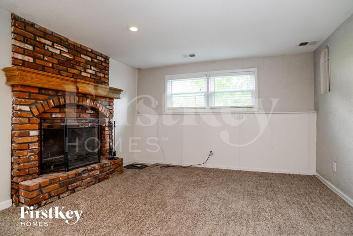 Building Photo - 7305 NW 76 Pl