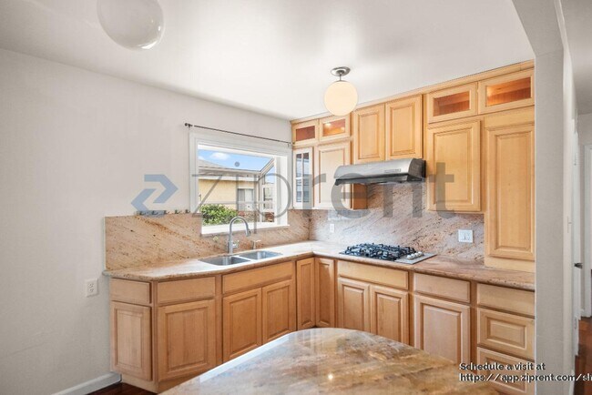 Building Photo - 2023 Orchard Ave