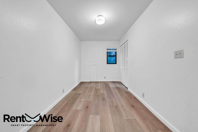 Building Photo - 683 Old La Honda Rd