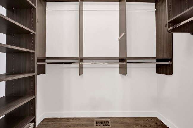 Building Photo - 1017 N Cleveland Ave