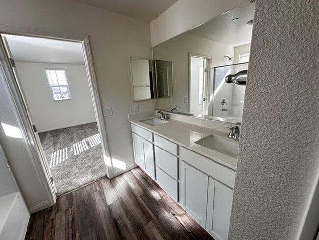 Building Photo - Brand New Inspirada Home