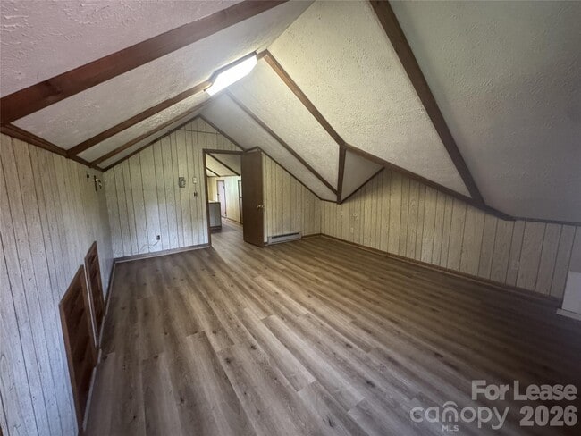 Building Photo - 1203 Hibriten Dr SE