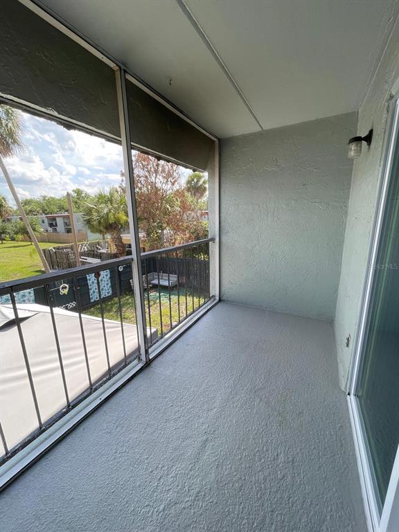 Building Photo - 2835 Somerset Park Dr