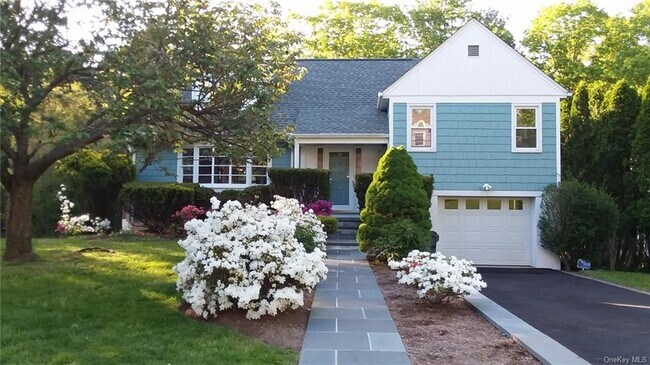 Primary Photo - 23 Maplewood Rd