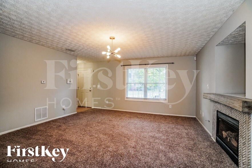 Building Photo - 2973 Seeger St