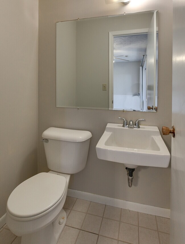 Building Photo - 3826 N 95th St