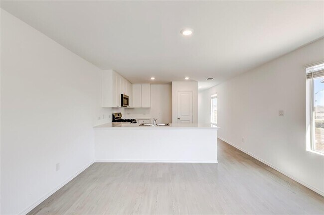 Building Photo - 177 Pink Footed Pass