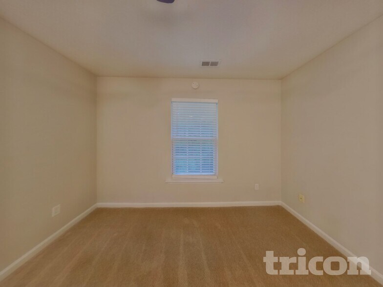 Building Photo - 474 Brighton Woods Dr