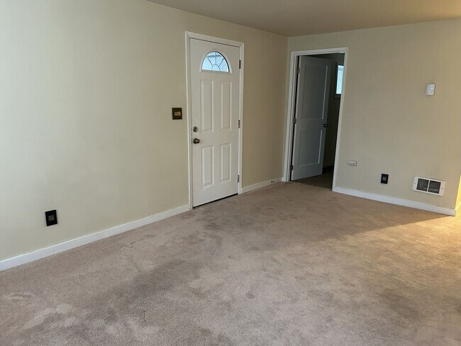 Building Photo - 1409 NW 65th St