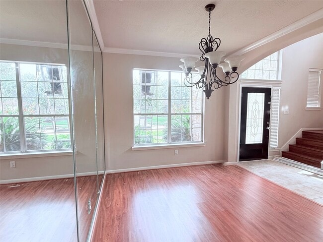 Building Photo - 13907 Normandy Ct
