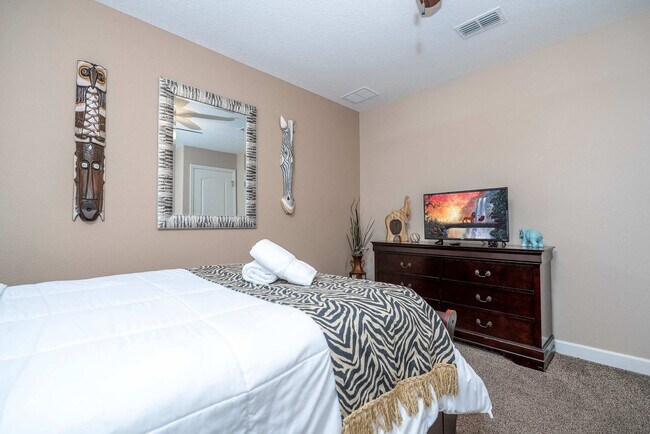 Building Photo - 1400 Moon Valley Dr