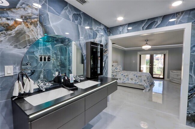Building Photo - 2500 Rio Lisbo Ct