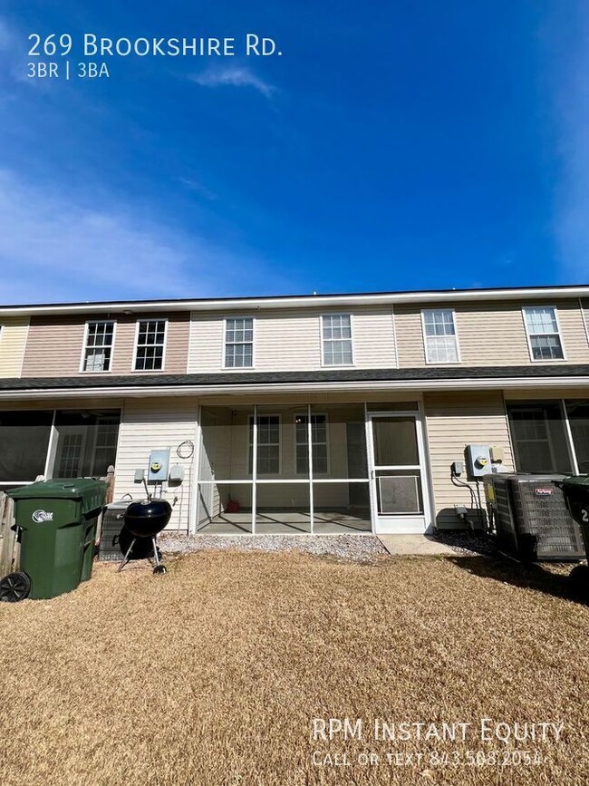 Building Photo - Nice Goose Creek 3 Bedroom Townhouse!