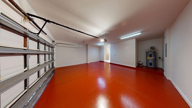 Building Photo - 4 Bed/3.5 Bath Townhome w/2 Car Garage in Pet Friendly Gated Community! ** Water/Cable/Internet I...