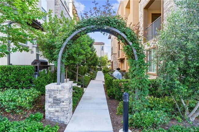 Building Photo - 133 Hideaway Loop
