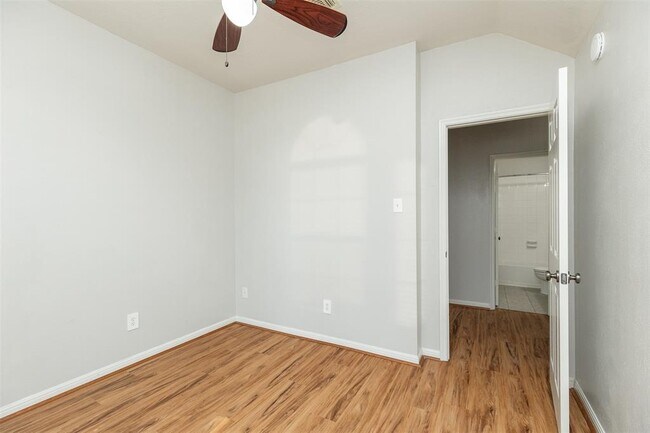Building Photo - 11106 Wortham Gate Dr