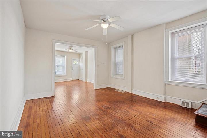 Building Photo - 3913 Cresson St