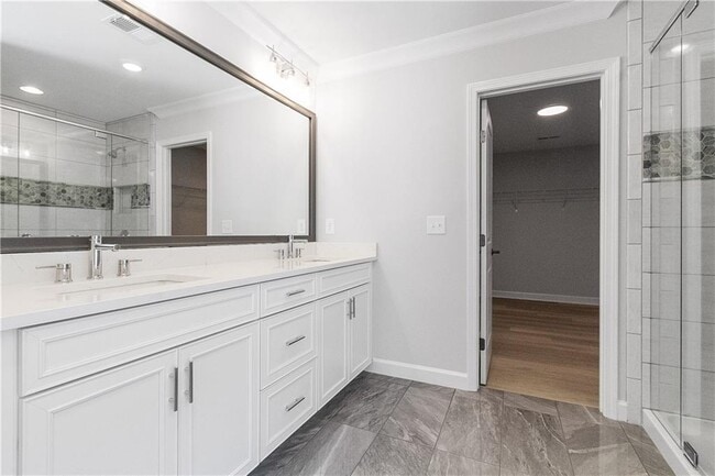 Building Photo - 536 Cresentry Brook