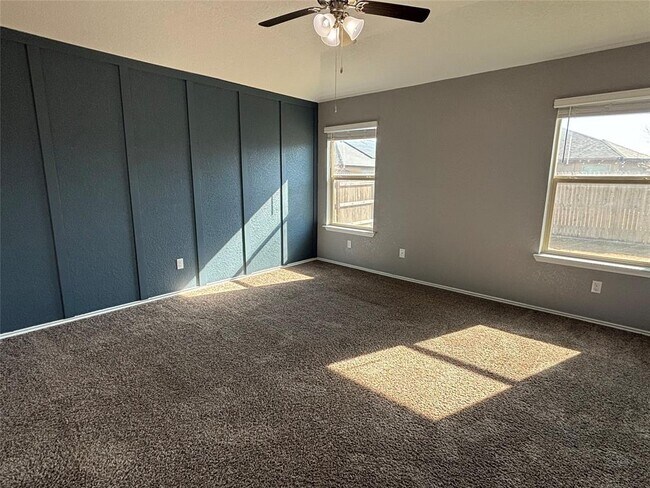 Building Photo - 111 Lillian Dr