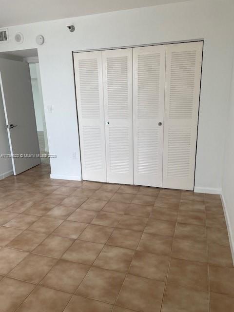 Building Photo - 20515 E Country Club Dr