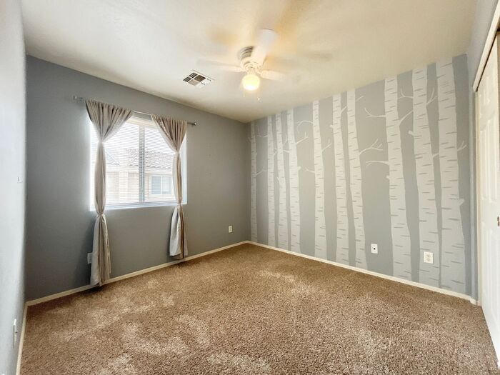 Building Photo - 16021 N 30th St