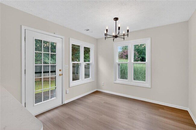 Building Photo - 2845 Factor Walk Blvd