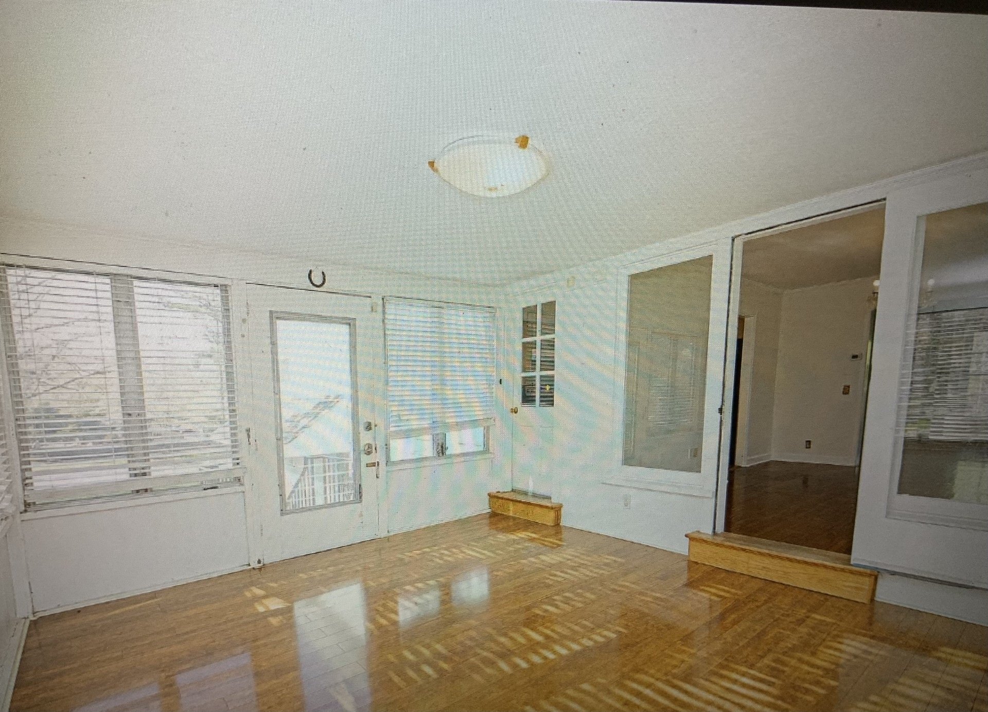Building Photo - 526 Williams Rd