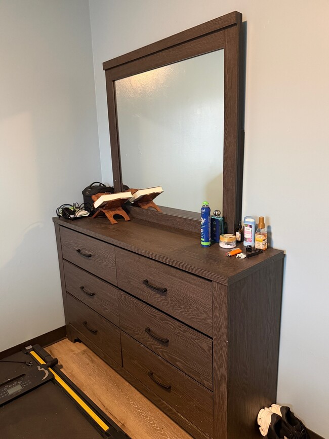 Building Photo - 119 Austin St