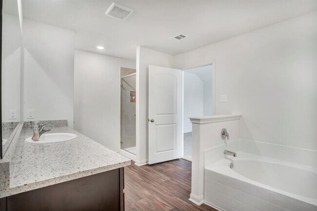 Building Photo - 169 Allington Cir