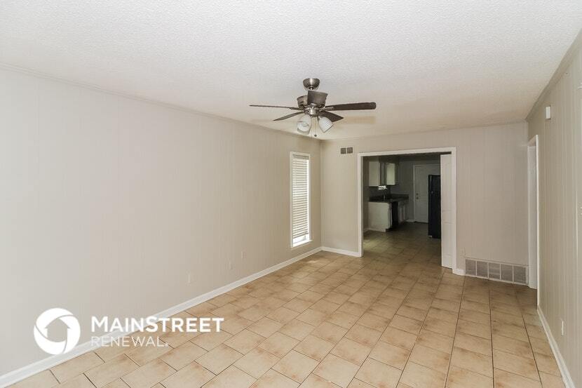 Building Photo - 5609 Pathway Cir