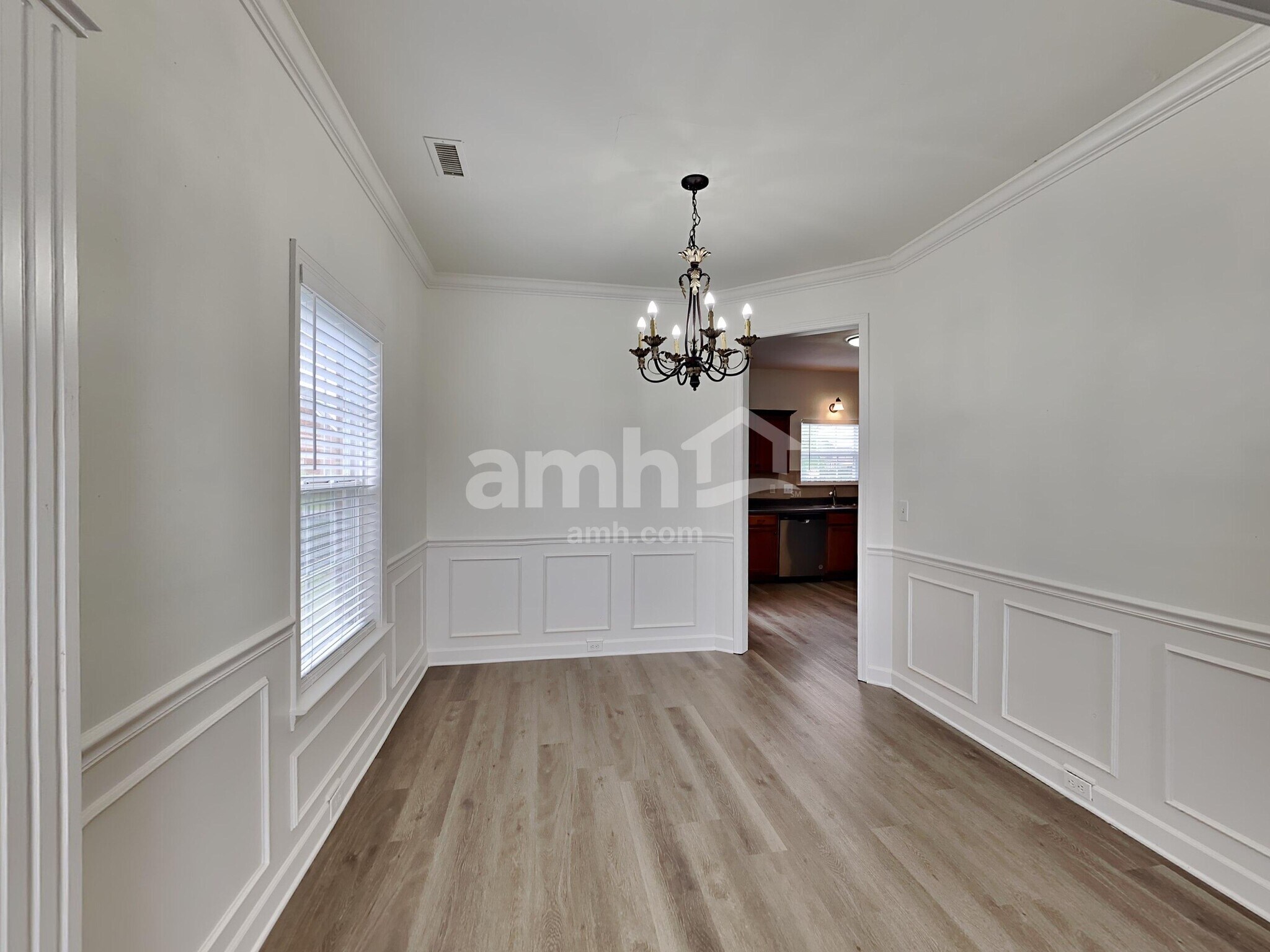 Building Photo - 3013 Community Cir