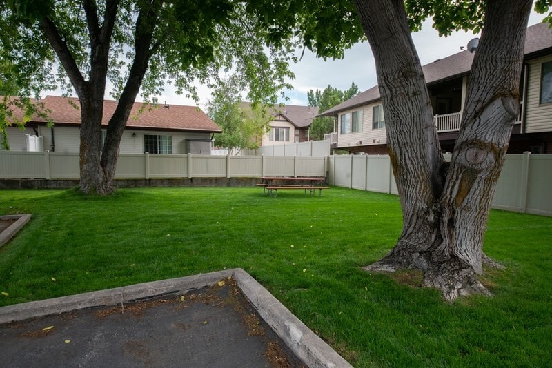 Building Photo - 1729 N 200 W