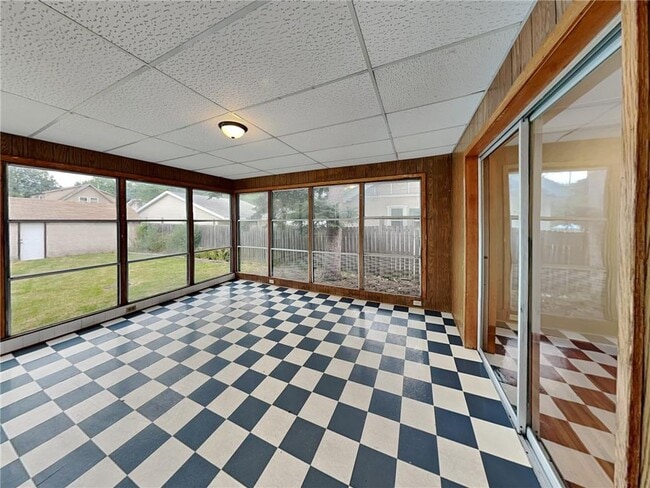 Building Photo - 3551 N Knox Ave