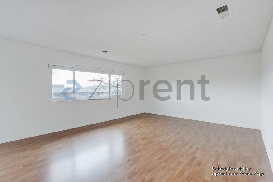 Building Photo - 966 Borden Villa Dr