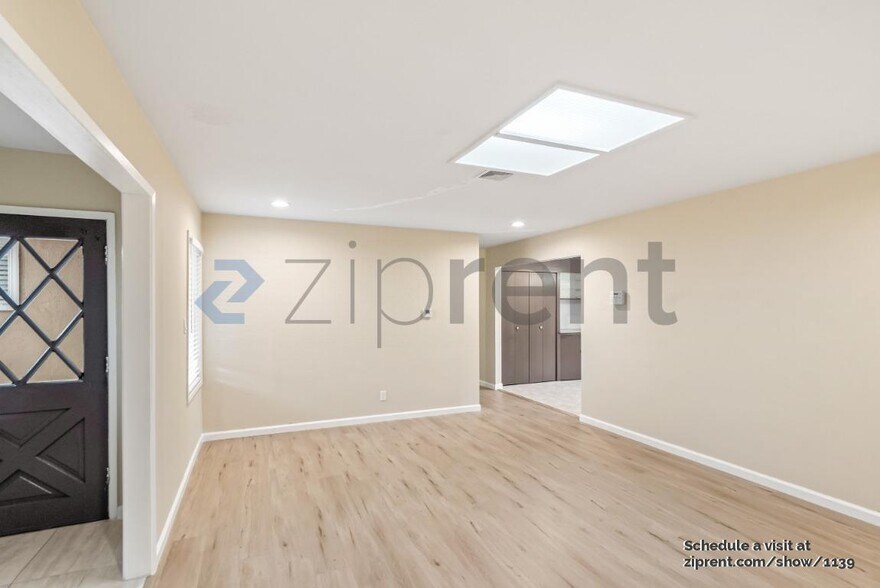 Building Photo - 685 Carmar St