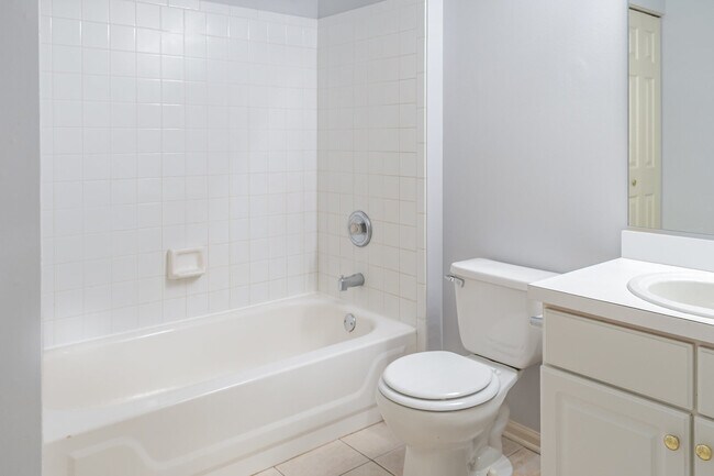 Building Photo - 3083 Anton Dr