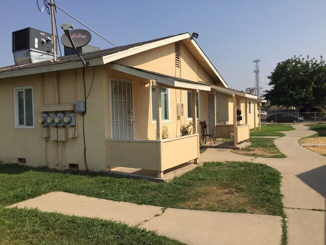 Building Photo - Merced: $799 Comfortable energy efficient ...